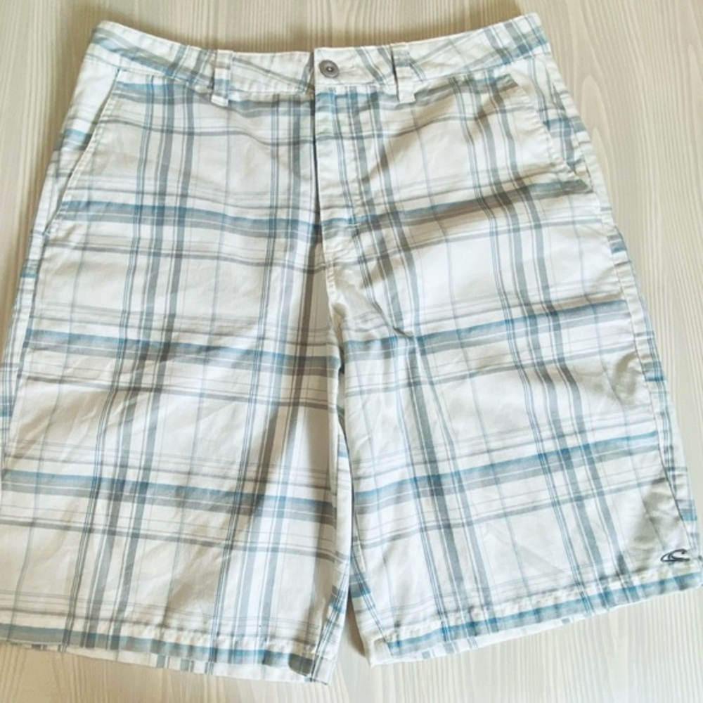 O'Neill Men’s Plaid Size 34 Flat Front Short 10" Inseam White and Light Blue